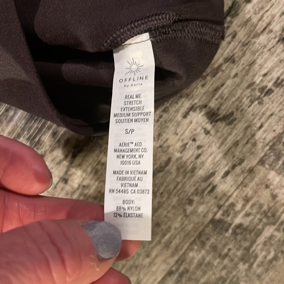 Aerie OFFLINE Real Me Stretch Macrame Sports Bra size medium - Picture 6 of 10